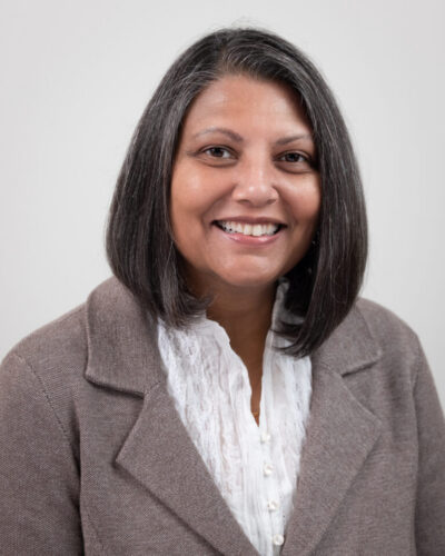 Shelly DMello headshot